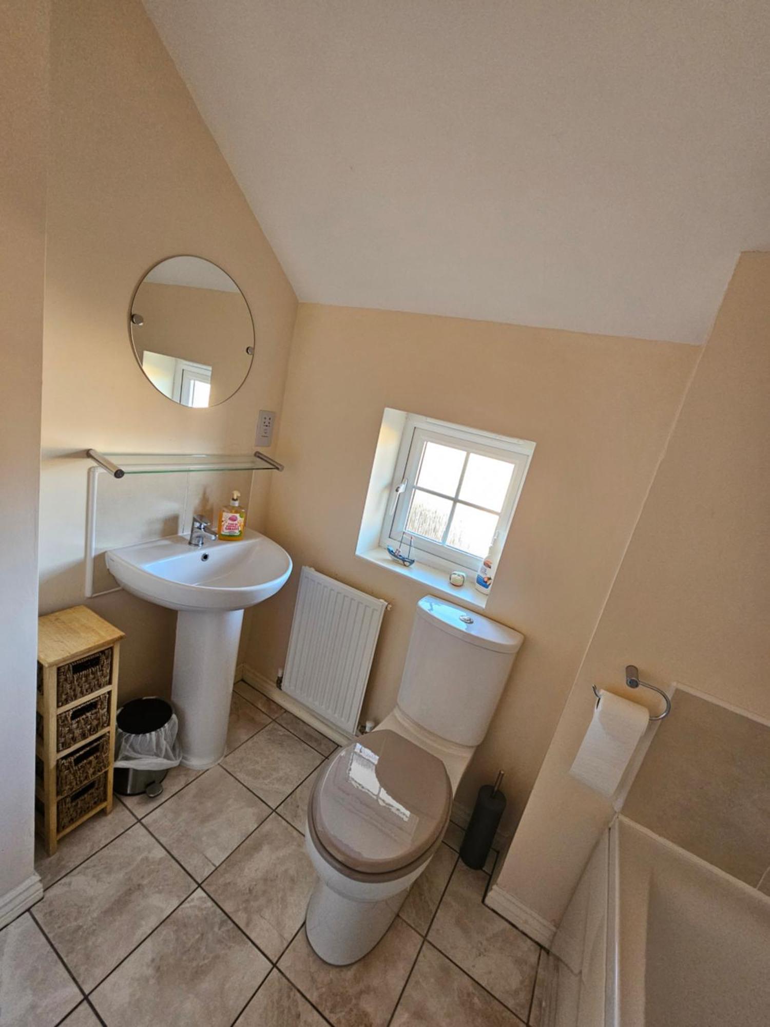 Holly Crescent, Dh7 Holiday home *